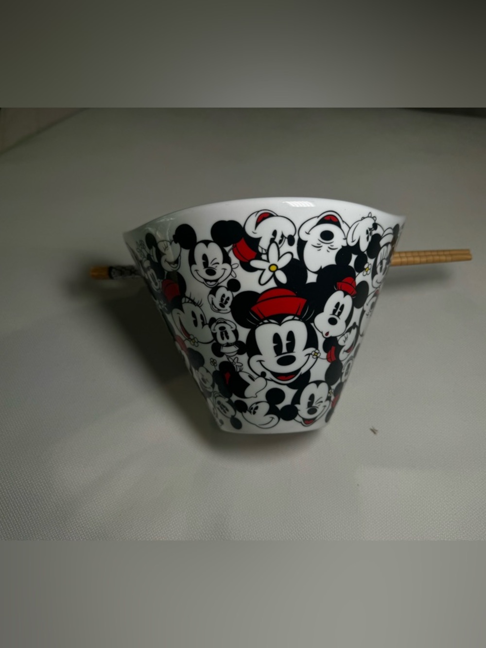 NWOT - DISNEY Mickey & Minnie Mouse Ramen Bowl With Chopsticks, 6”. New - Picture 2 of 4